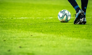 曼城2-1阿森纳 英超比分战报