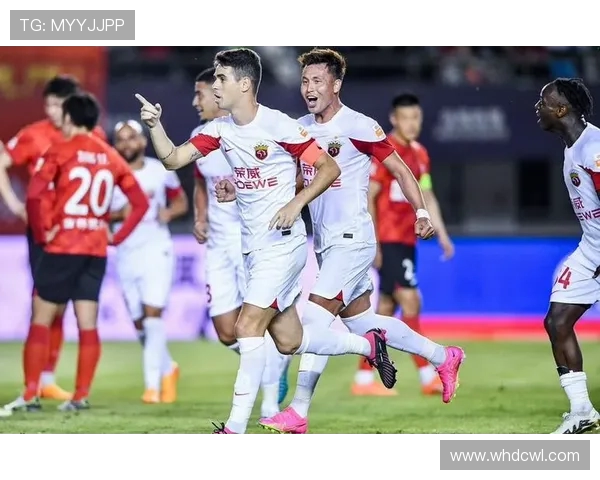 上海海港迎战成都蓉城强强对话揭幕中超焦点巅峰对决