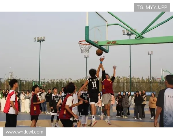 篮球点燃青春激情展现团队力量谱写热血奋斗新篇章 篮球点燃青春激情展现团队力量谱写热血奋斗新篇章