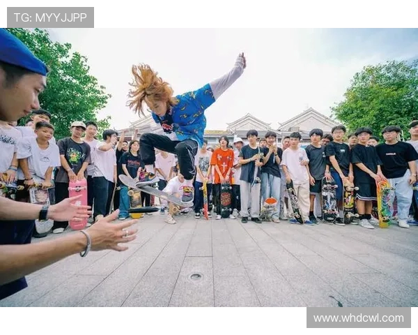 西安飞盘队在世界滑板锦标赛中的团队协作与精彩表现分析 西安飞盘队在世界滑板锦标赛中的团队协作与精彩表现分析