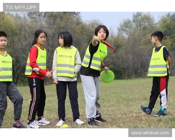 飞盘竞技的魅力与挑战:探秘北京飞盘队的训练与比赛节奏 飞盘竞技的魅力与挑战:探秘北京飞盘队的训练与比赛节奏