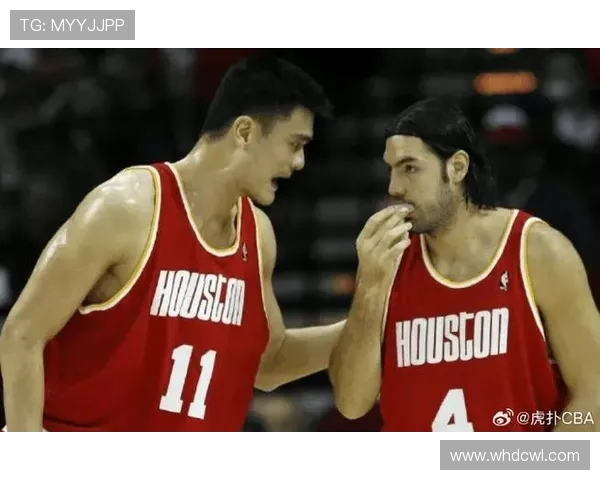 姚明与莫兹戈夫的巅峰对决：篮球巨星的力量与技巧较量